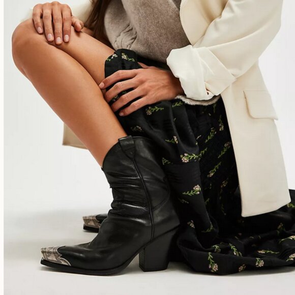 Free People Brayden Western Style Metal Toe Leather Boot - Size 38.5(8.5) - Picture 1 of 8